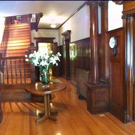 The Columns Bed & Breakfast Winnipeg Extérieur photo